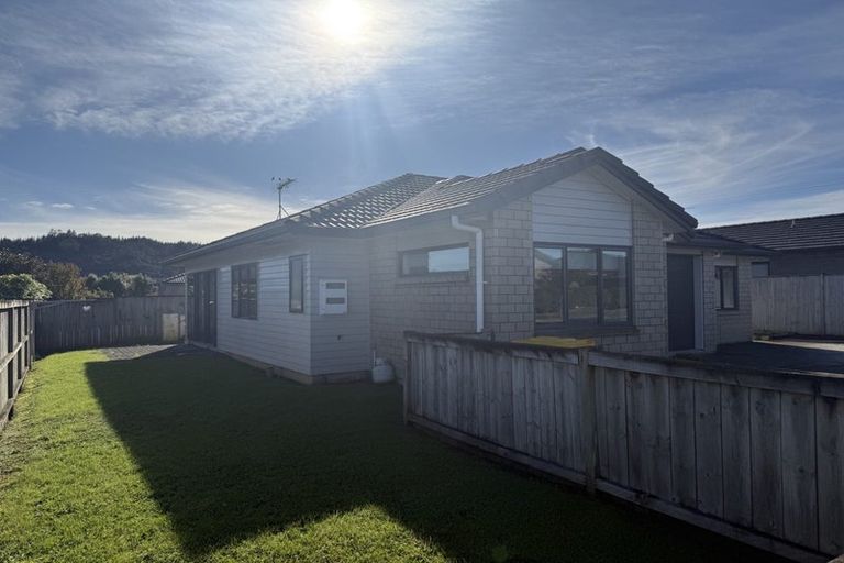 Photo of property in 4 Pohue Avenue, Huapai, Kumeu, 0810