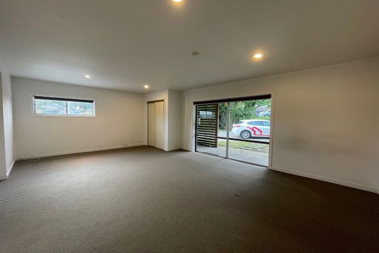 Photo of property in 32 Harwood Road, Mount Wellington, Auckland, 1060