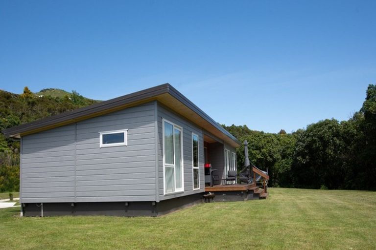 Photo of property in 22 Poriwira Drive, Kuratau, Turangi, 3381