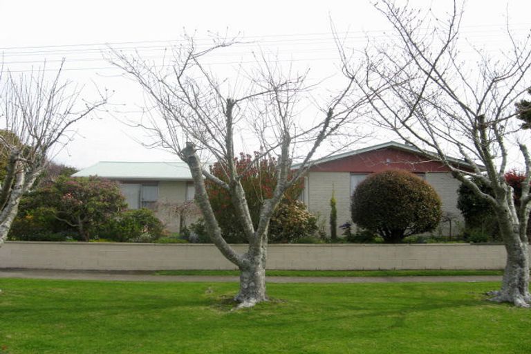 Photo of property in 31 Hutchins Street, Waitara, 4320