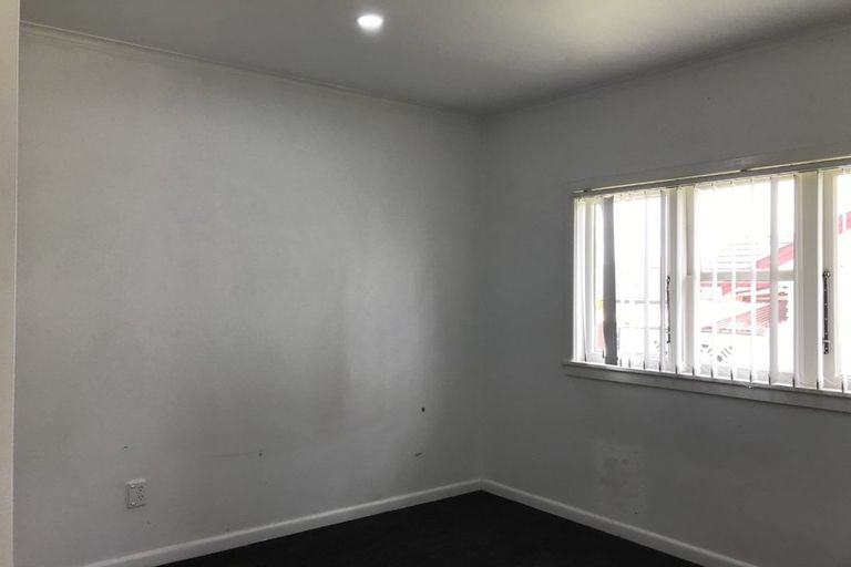 Photo of property in 29 Ballance Avenue, Papatoetoe, Auckland, 2104