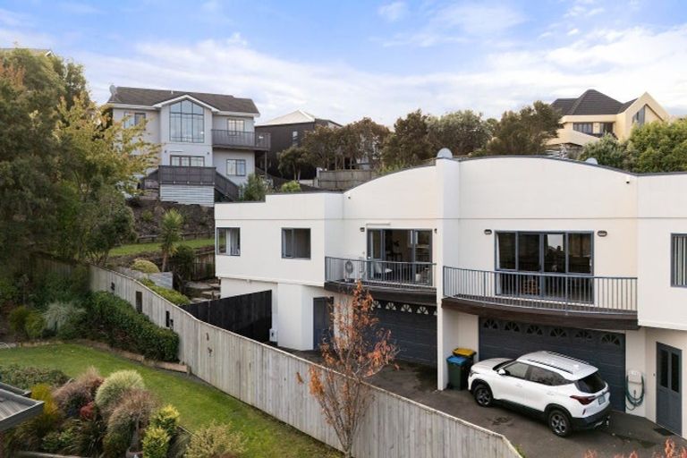 Photo of property in 7 Joseph Banks Drive, Whitby, Porirua, 5024