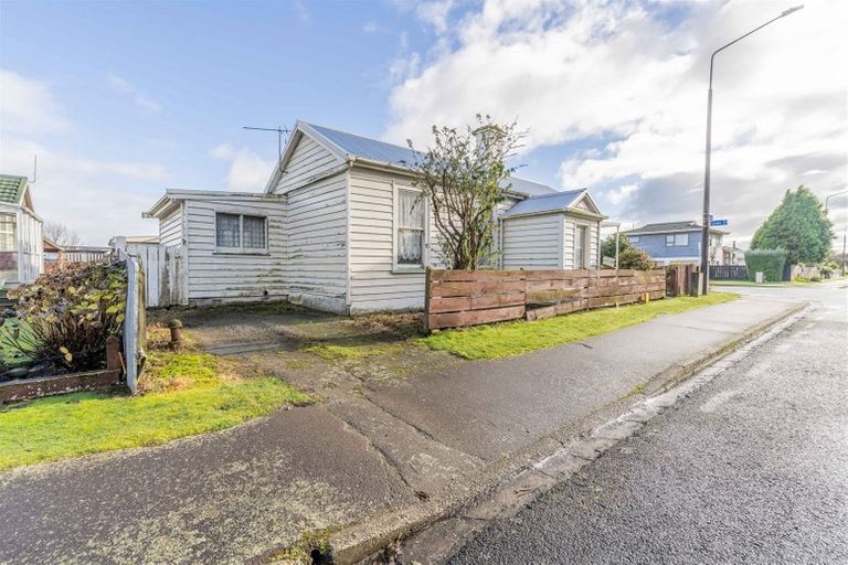 Photo of property in 212 Kelvin Street, Avenal, Invercargill, 9810
