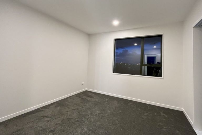 Photo of property in 34 Puihi Crescent, Massey, Auckland, 0614