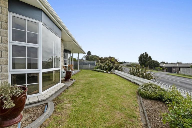 Photo of property in 140 Parklands Avenue, Bell Block, New Plymouth, 4312