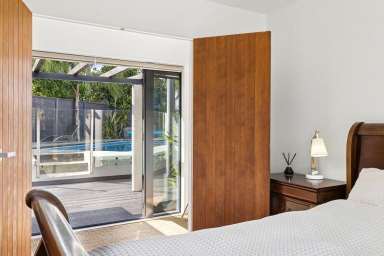 Photo of property in 5 Caversham Drive, Torbay, Auckland, 0630