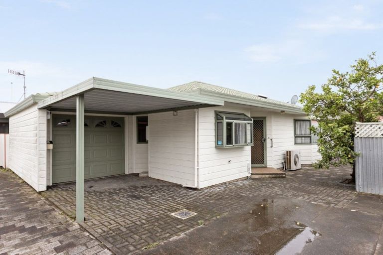 Photo of property in 2/40 Alamein Crescent, Onekawa, Napier, 4110