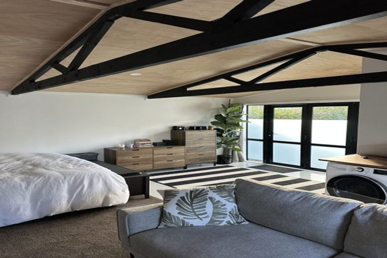 Photo of property in 11 Dellwood Avenue, Henderson, Auckland, 0612