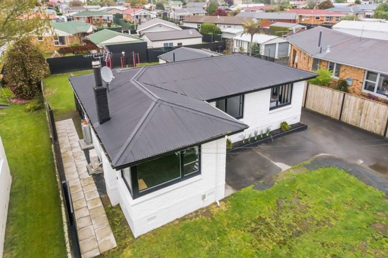 Photo of property in 215 Sandwich Road, St Andrews, Hamilton, 3200