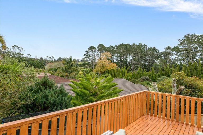 Photo of property in 16 Brookwood Drive, Henderson, Auckland, 0612