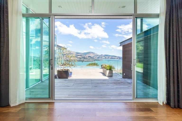 Photo of property in 9 Hyllton Heights, Lyttelton, 8082