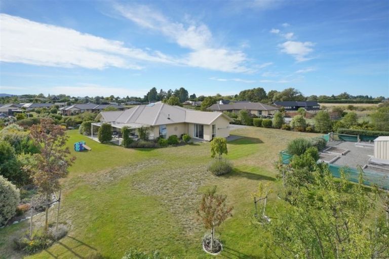 Photo of property in 14 Riverside Way, Amberley, 7410