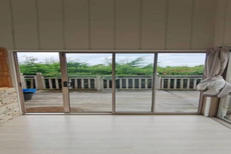 Photo of property in 41 Park Rise, Campbells Bay, Auckland, 0630