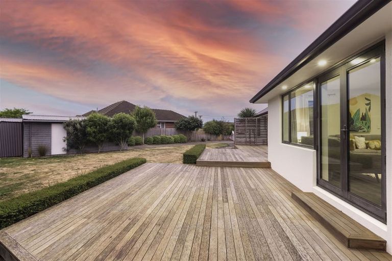 Photo of property in 10 Epping Place, Burnside, Christchurch, 8053