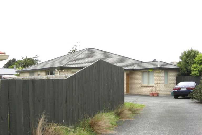 Photo of property in 8 Pateke Drive, Takanini, 2112