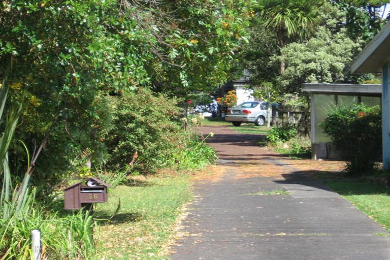 Photo of property in 56 Cliff View Drive, Green Bay, Auckland, 0604