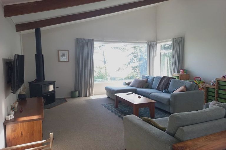 Photo of property in 159 Upper Orewa Road, Wainui, Silverdale, 0992