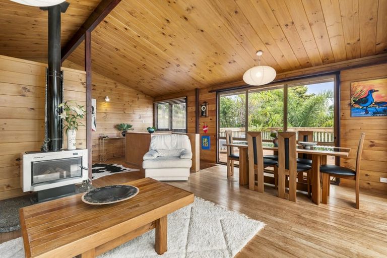 Photo of property in 105 Kia Ora Road, Beach Haven, Auckland, 0626