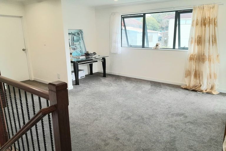 Photo of property in 36a Jandell Crescent, Bucklands Beach, Auckland, 2014