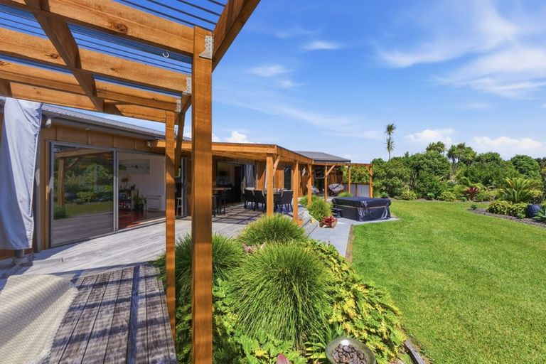 Photo of property in 4037b Far Road North, Pukenui, 0484