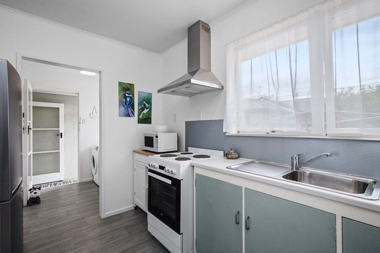 Photo of property in 1/20 Victoria Street, Pukekohe, 2120