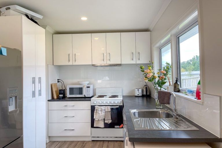 Photo of property in 21 Castleton Street, Birkdale, Auckland, 0626