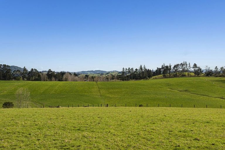 Photo of property in 1065 Pipiwai Road, Ruatangata West, Whangarei, 0176