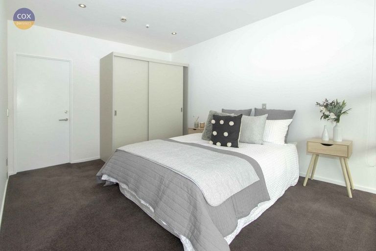 Photo of property in 402/7 Humber Street, Pandora, Napier, 4110