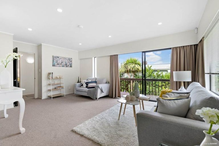 Photo of property in 1/38a Moore Street, Hillcrest, Auckland, 0627