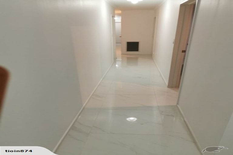 Photo of property in 18 Boston Parade, Kelvin Grove, Palmerston North, 4414