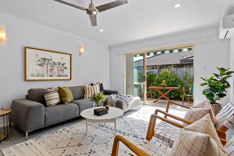 Photo of property in 2a Laurie Street, Red Beach, 0932