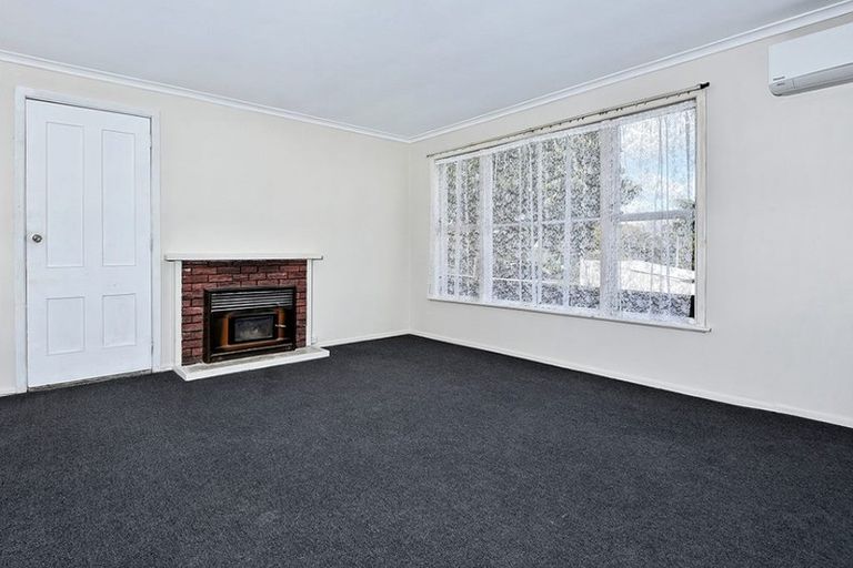 Photo of property in 128 Edmonton Road, Te Atatu South, Auckland, 0610