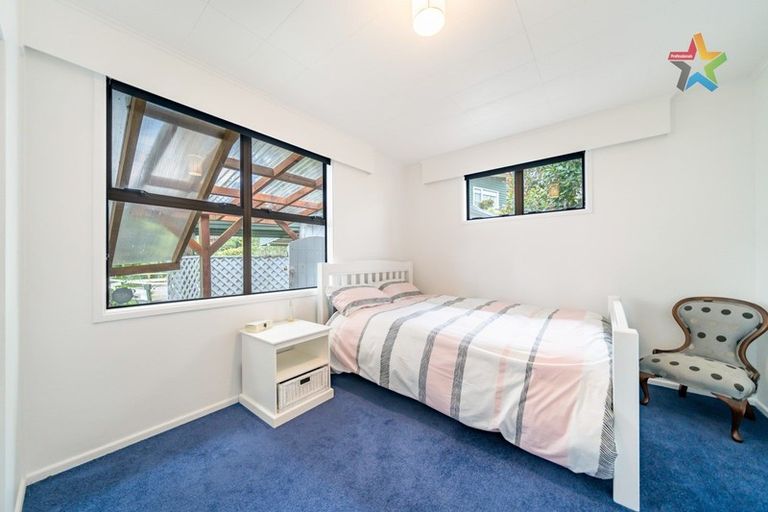 Photo of property in 15 City View Grove, Harbour View, Lower Hutt, 5010