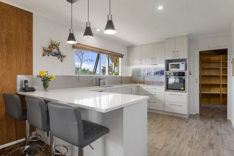 Photo of property in 16 Henare Place, Tihiotonga, Rotorua, 3015