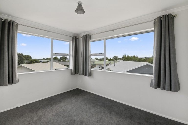 Photo of property in 35 Balmoral Street, Levin, 5510