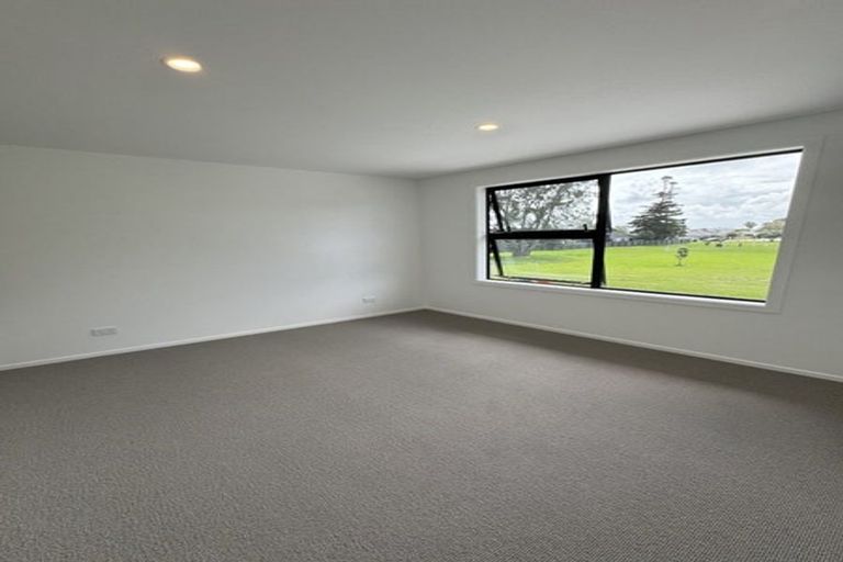 Photo of property in 26f Brennan Avenue, Te Atatu Peninsula, Auckland, 0610