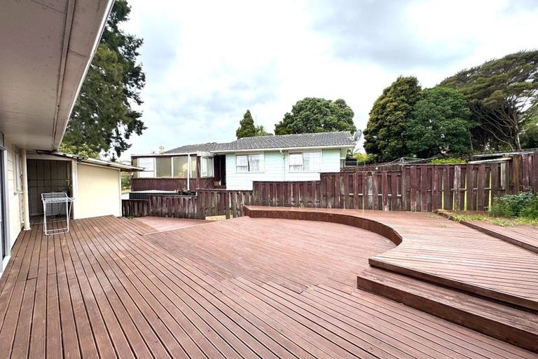 Photo of property in 1/14 Waari Avenue, Sunnyvale, Auckland, 0612