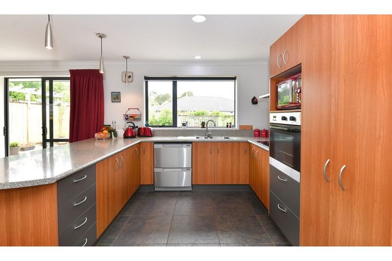 Photo of property in 8 Puhoi Close, Puhoi, Warkworth, 0994