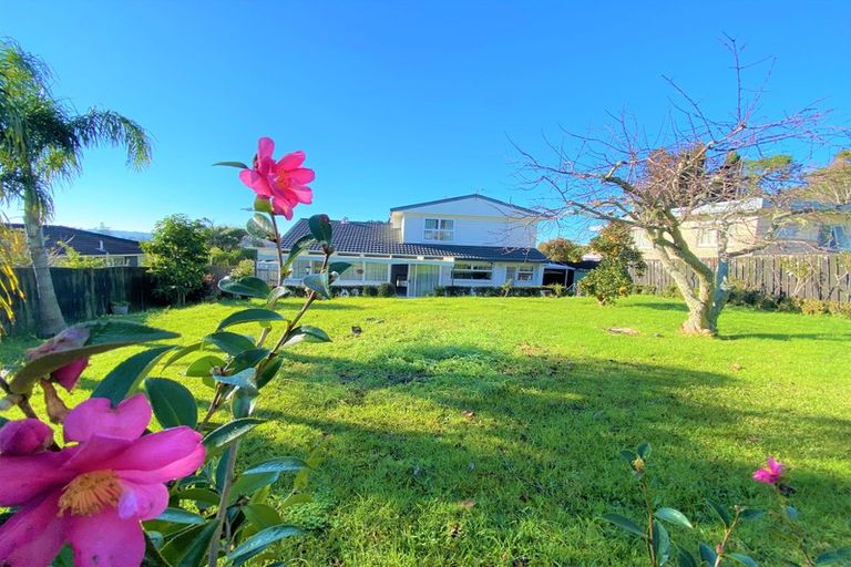 Photo of property in 78 Glenmore Road, Sunnyhills, Auckland, 2010