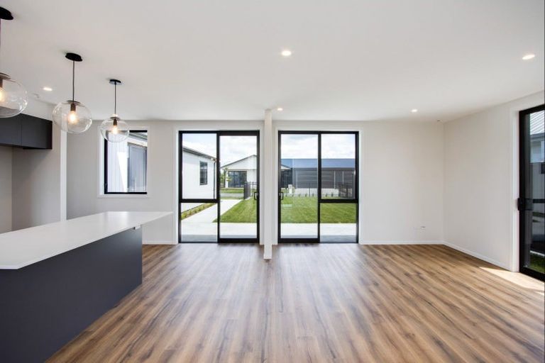 Photo of property in 2 Wai Whatu Street, Meeanee, Napier, 4110