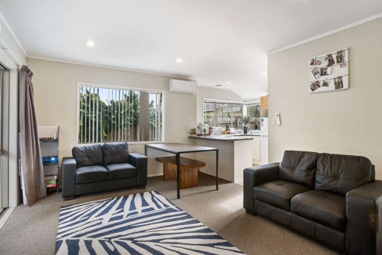 Photo of property in 25a Sikkim Crescent, Clover Park, Auckland, 2019