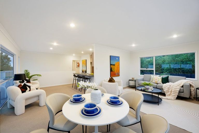 Photo of property in 281 Sturges Road, Henderson Valley, Auckland, 0612