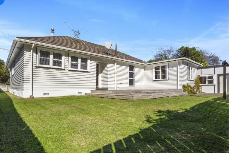 Photo of property in 17 Owen Street, Belmont, Lower Hutt, 5010