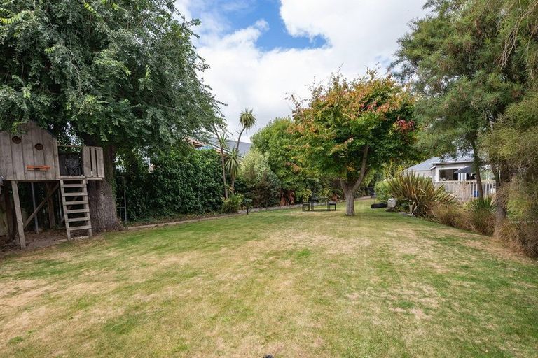 Photo of property in 35 Paparoa Street, Papanui, Christchurch, 8053