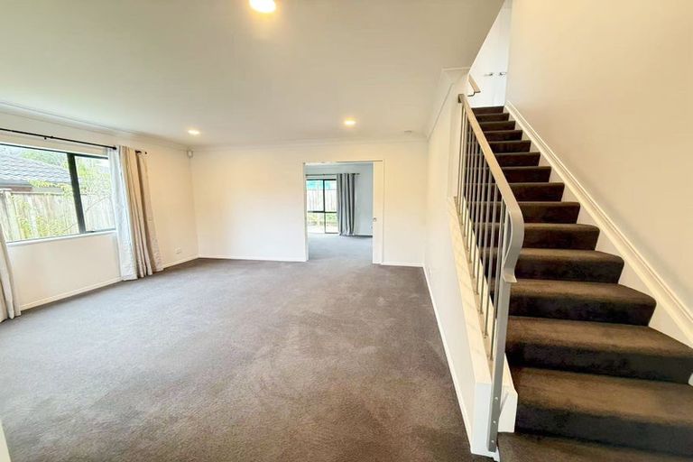 Photo of property in 26 Coachman Drive, Flat Bush, Auckland, 2016