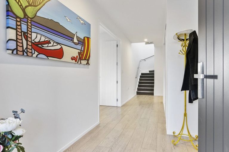 Photo of property in 6 Tuangi Street, Long Bay, Auckland, 0630