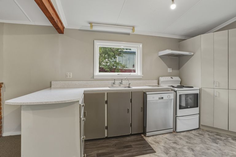 Photo of property in 49b Bath Street, Brighton, Dunedin, 9035