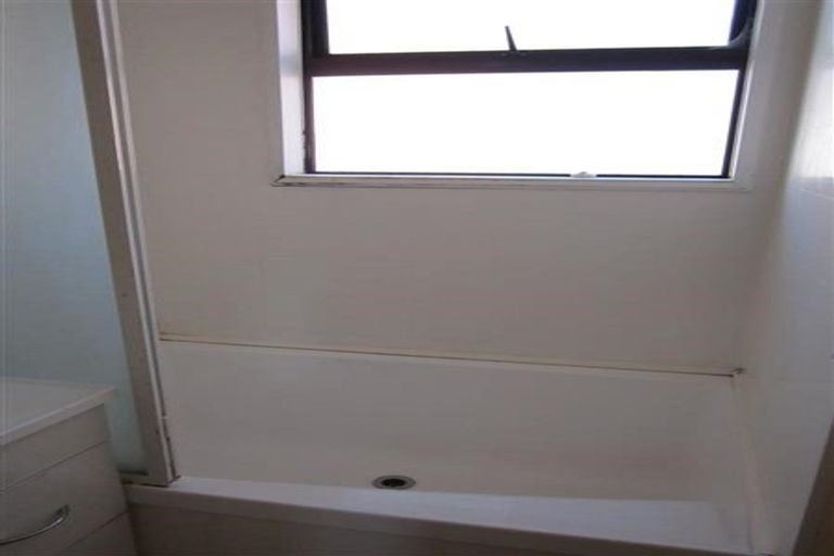 Photo of property in 16 Third Avenue, Avenues, Whangarei, 0110