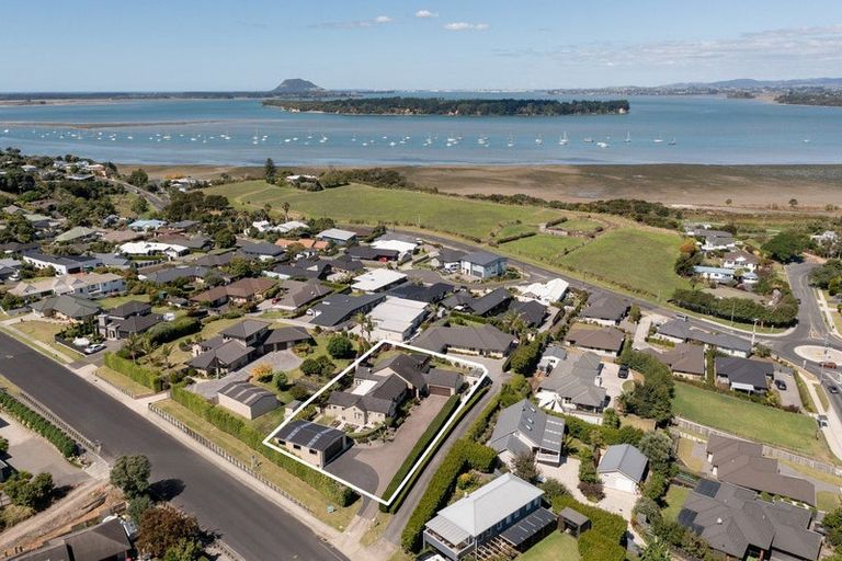 Photo of property in 81-83 Hamurana Road, Omokoroa, 3114