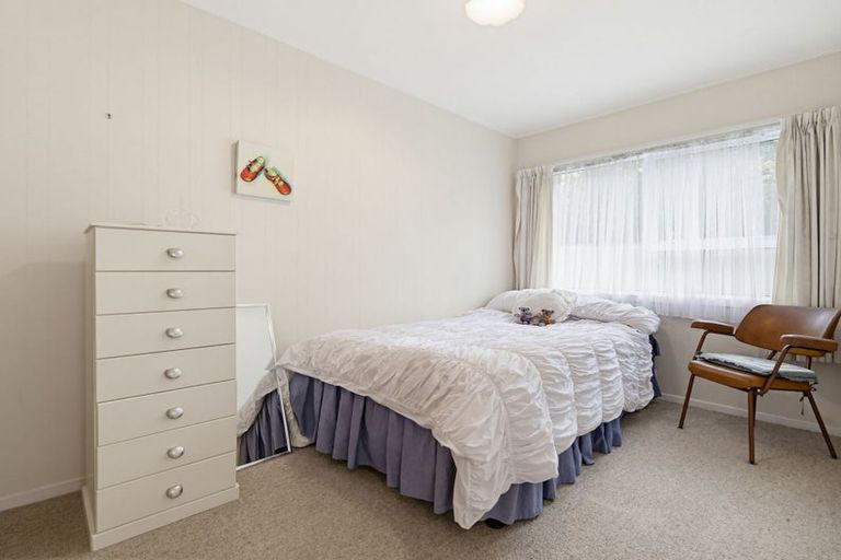 Photo of property in 10/16 Willerton Avenue, New Lynn, Auckland, 0600